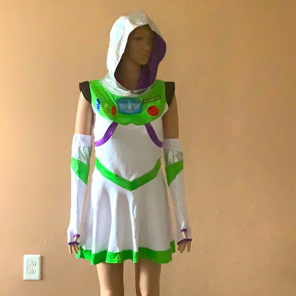 NWT Buzz Toy Story costume